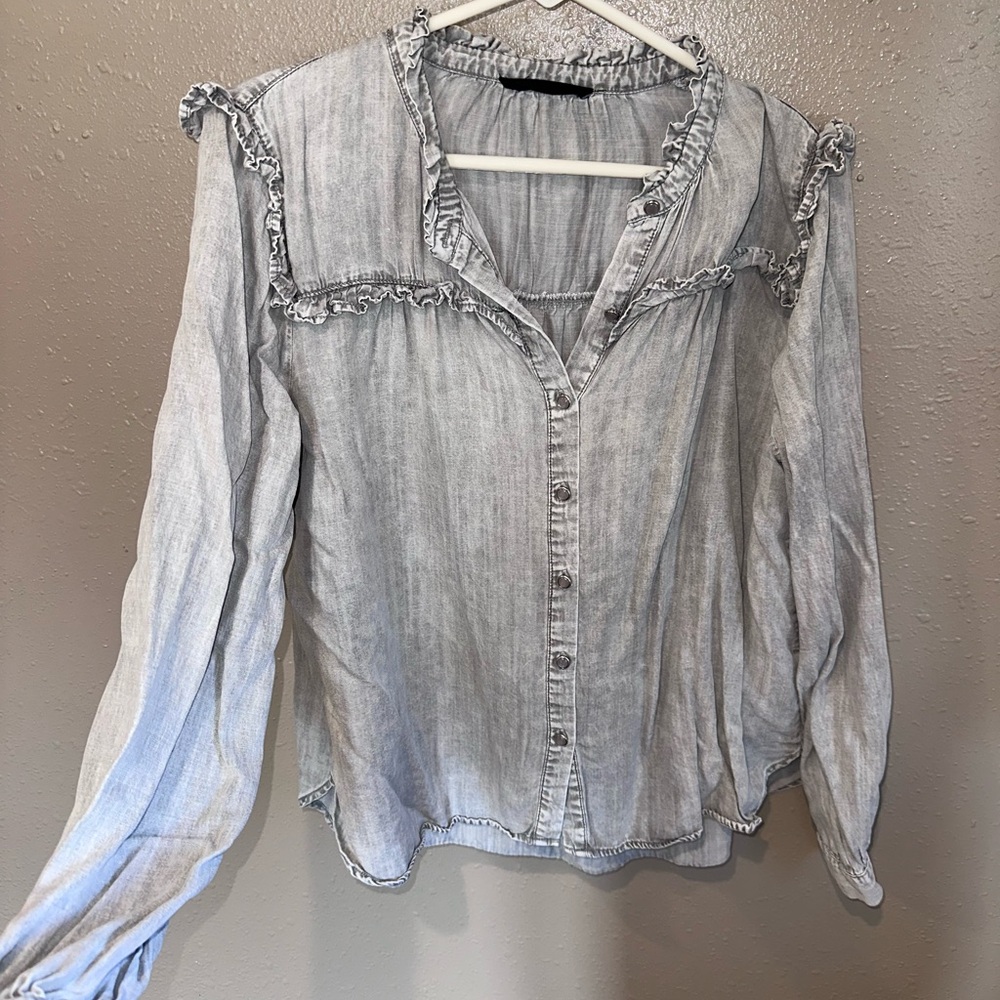 Light Wash Ruffle Trim Button-Front Women's Top